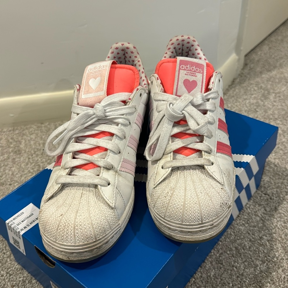 Adidas superstar heart sneakers